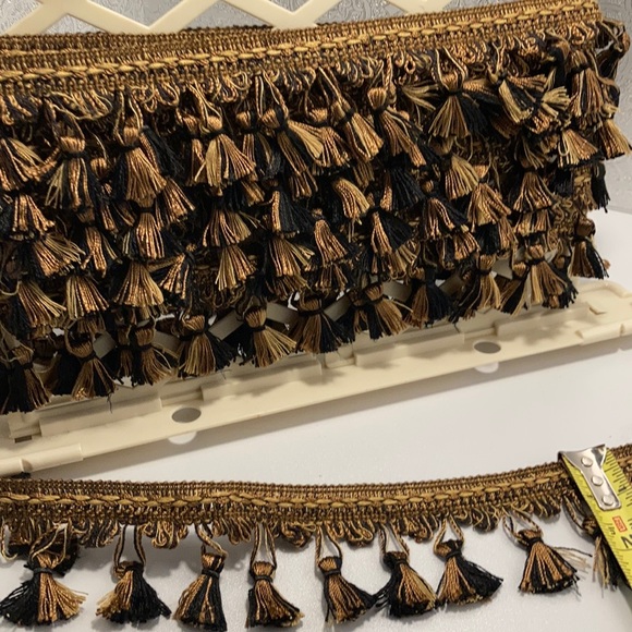 6 yards of black & gold tassel fringe